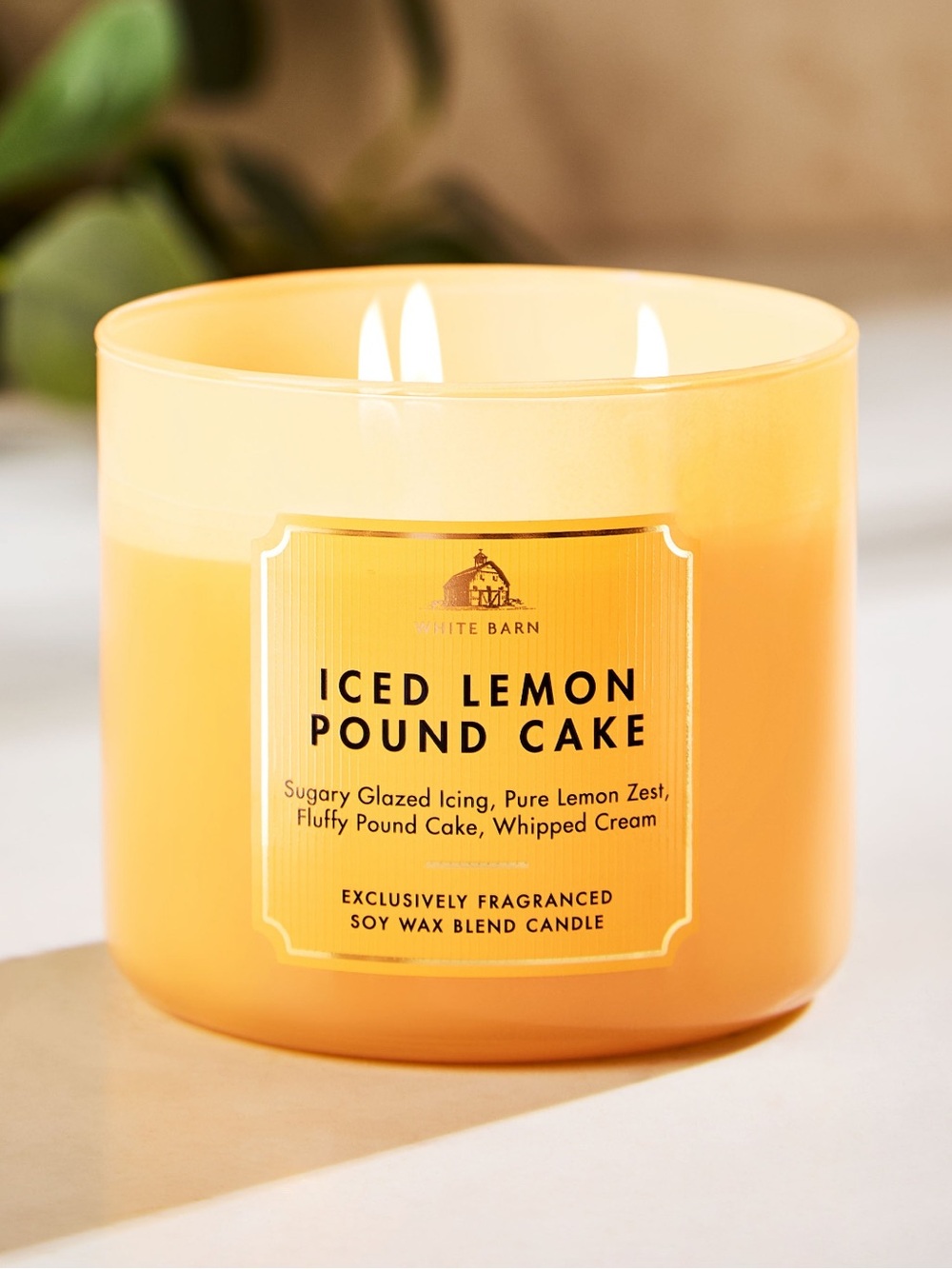 Bath & Body Works Iced Lemon Pound Cake Candle - Yellow